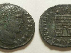 Constantinus I follis -PROVIDENTIAE AVGG - SMKA• - 325/6 AD