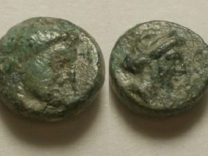 Autokane -4th century BC. AE - Zeus / Athene